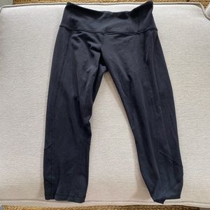 lululemon size 2 yoga pants 25”